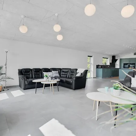 Holiday home Beautiful In With Indoor Swimming Pool *