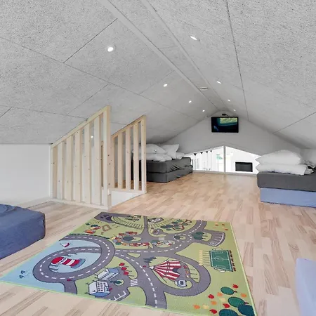 Beautiful In With Indoor Swimming Pool Holiday home *